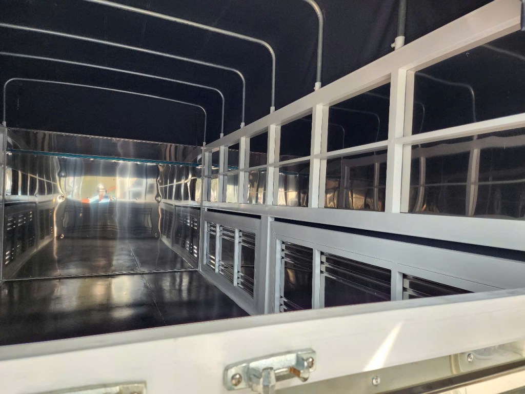 thùng Xe tải isuzu QKR230